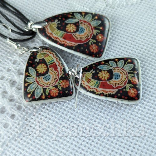 CONJUNTO Pendientes y Colgantes Artesanales Estilo Pysanka en Cáscara de Huevo Tradicional UA - Imagen 4 de 9