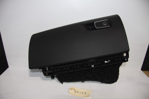 BMW F80 M3 Glovebox Storage Assembly Compartment 72758410 - Picture 2 of 9