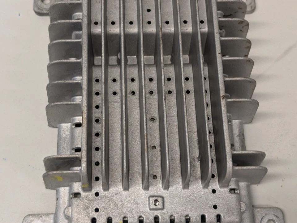 Amplificador amplificador de audio radio Bose Infiniti FX35 FX45 2004-2007 OEM 28060 CG012 Foto 3 de 4