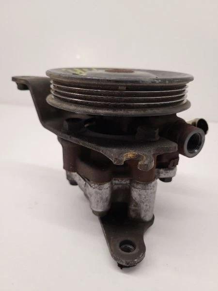 Bomba de dirección asistida Toyota Sienna 2004-2006 4431008010 Foto 3 de 4