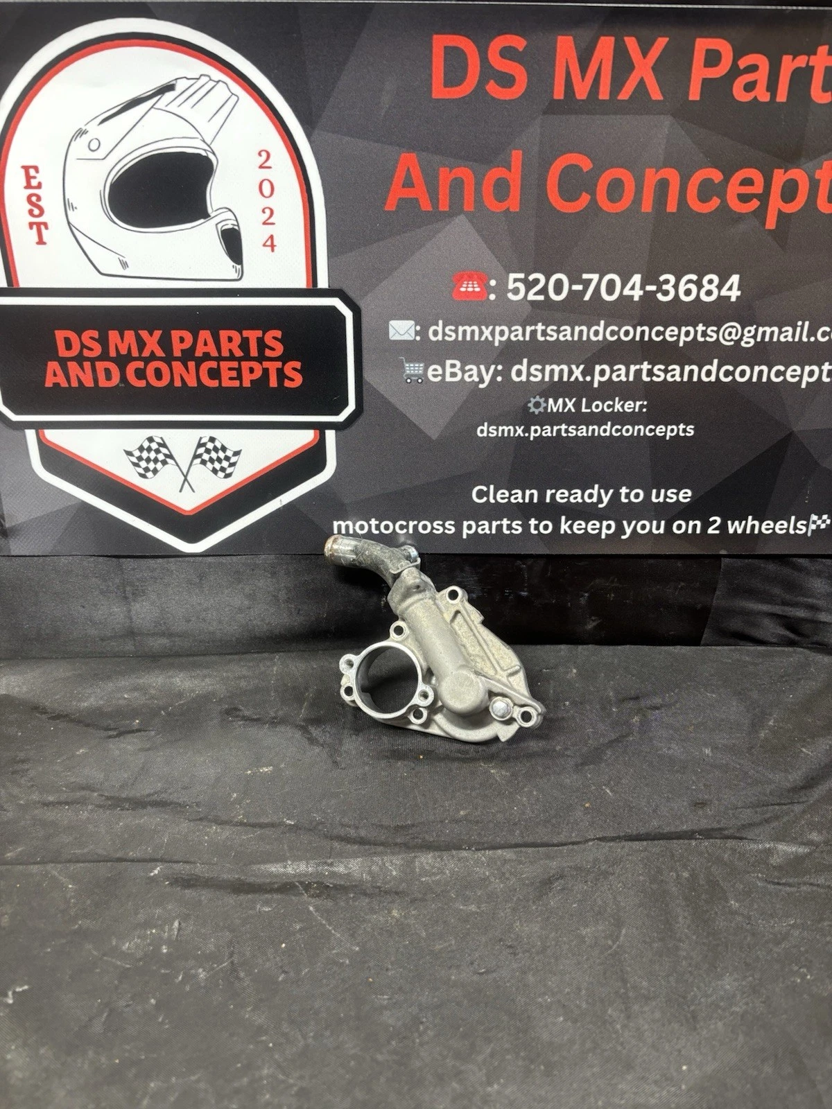 2007 Kawasaki KX250F KX 250F OEM Water Pump Cover 2005-2016