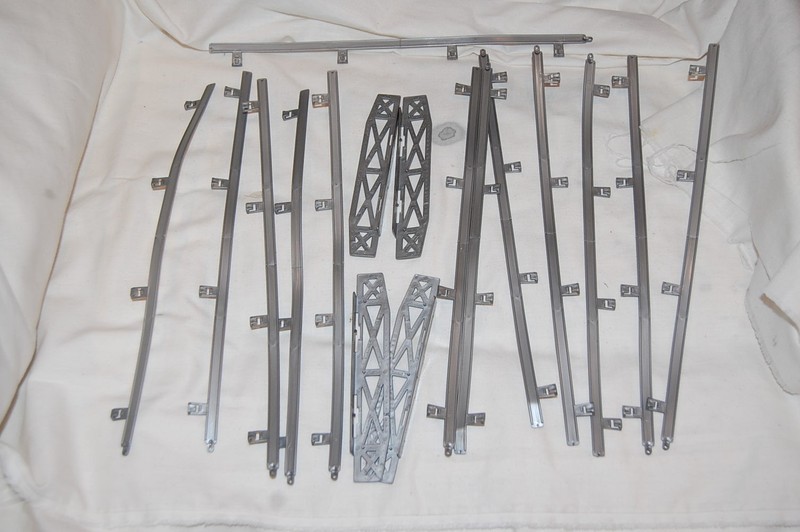 CARRERA GO 1/43 GUARDRAIL LOT OF 13 PIECES AND 2 BRIDGES GRAY GOOD TABS READ