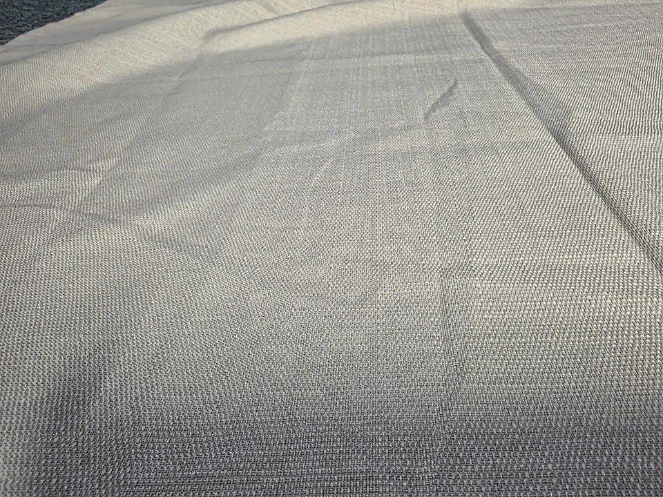 Cortinas de painel Bennet - Pedra marrom - 5 painéis - 40 x 54" poliéster em excelente estado usado - Imagem 2 de 4