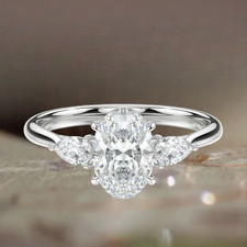 IGI Certified Lab-Created Diamond Women Ring 14K White Gold 2.40 Ct Oval Cut
