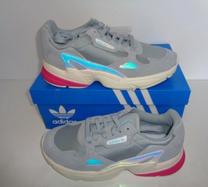 ladies retro adidas trainers