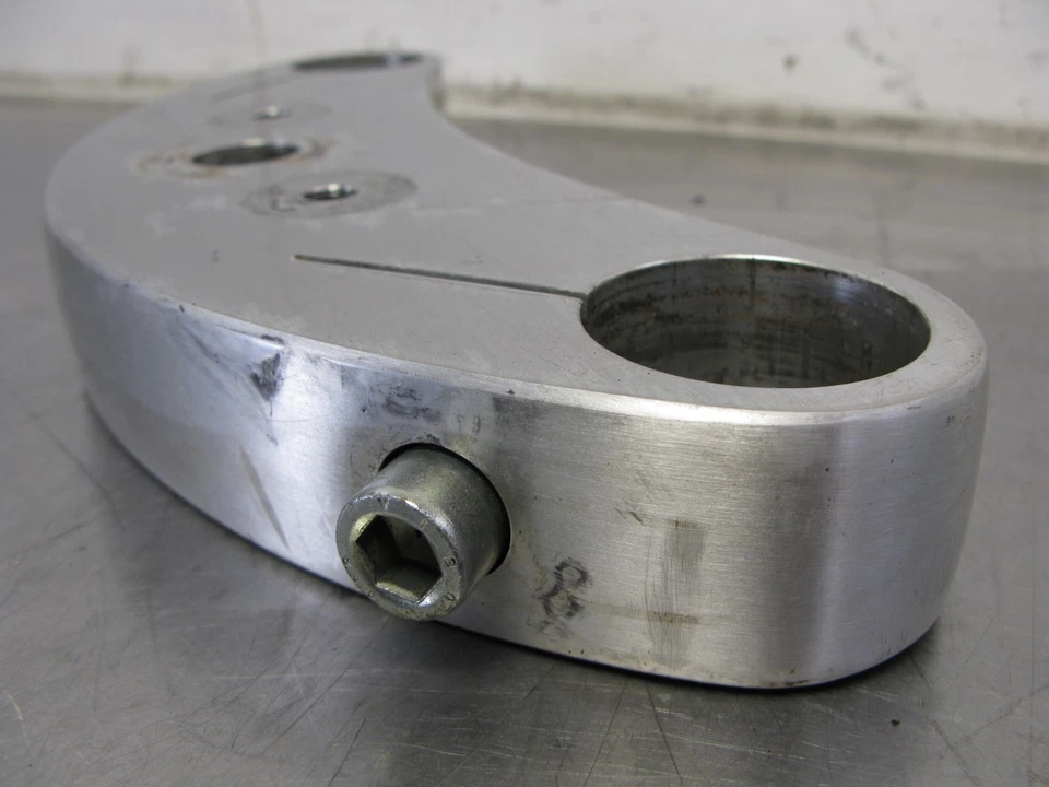 Polaris Victory V92 V92C V 92 99 00 Top Triple Tree Crown Yoke Pinch Bolts Clamp - Image 4 of 4