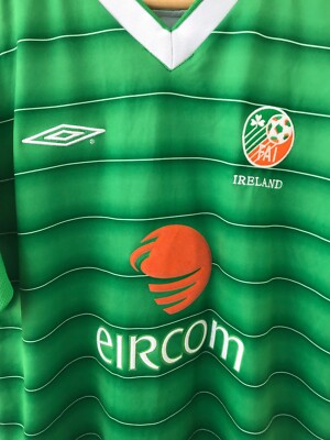 IRELAND NATIONAL TEAM 2004 HOME FOOTBALL SHIRT SOCCER JERSEY IRELAND NATIONAL TEAM 2004 HOME FOOTBALL SHIRT SOCCER JERSEY
