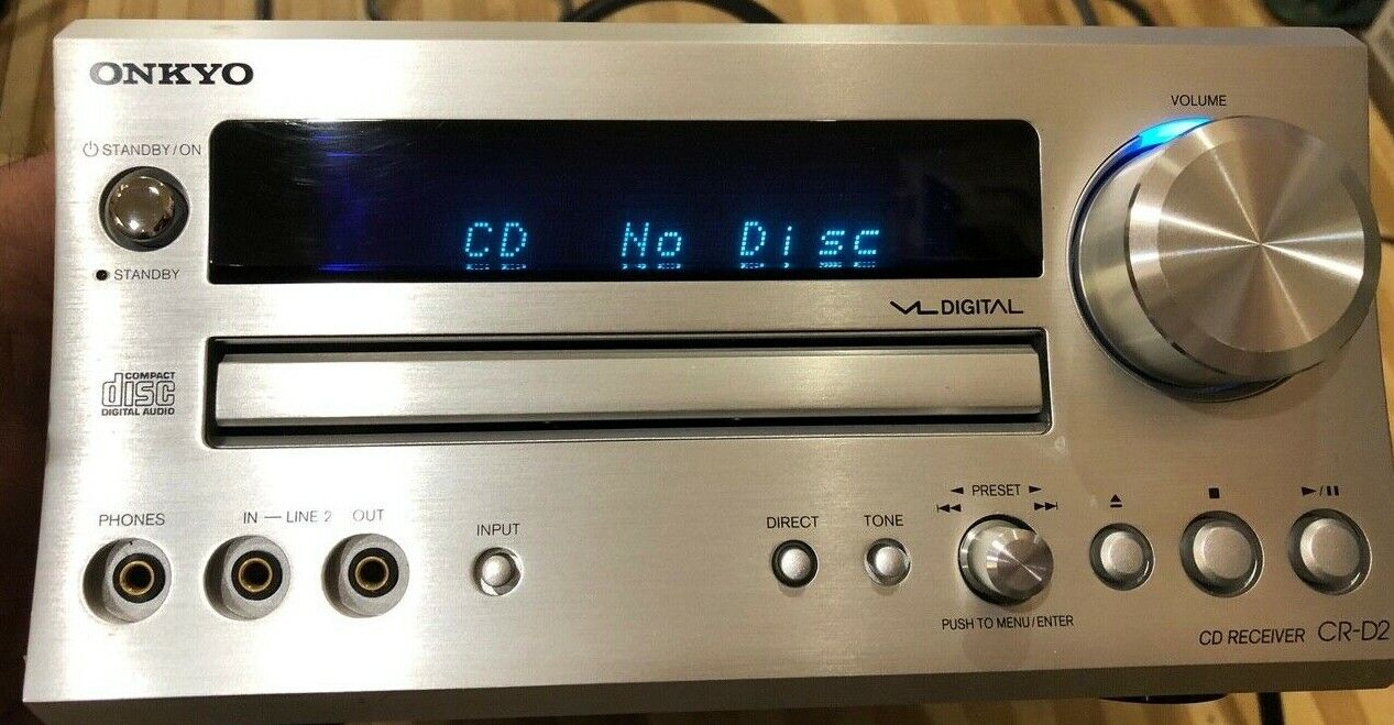 繊細さとダイナミック感の融合...ONKYO CD Reeiver CR-D2-