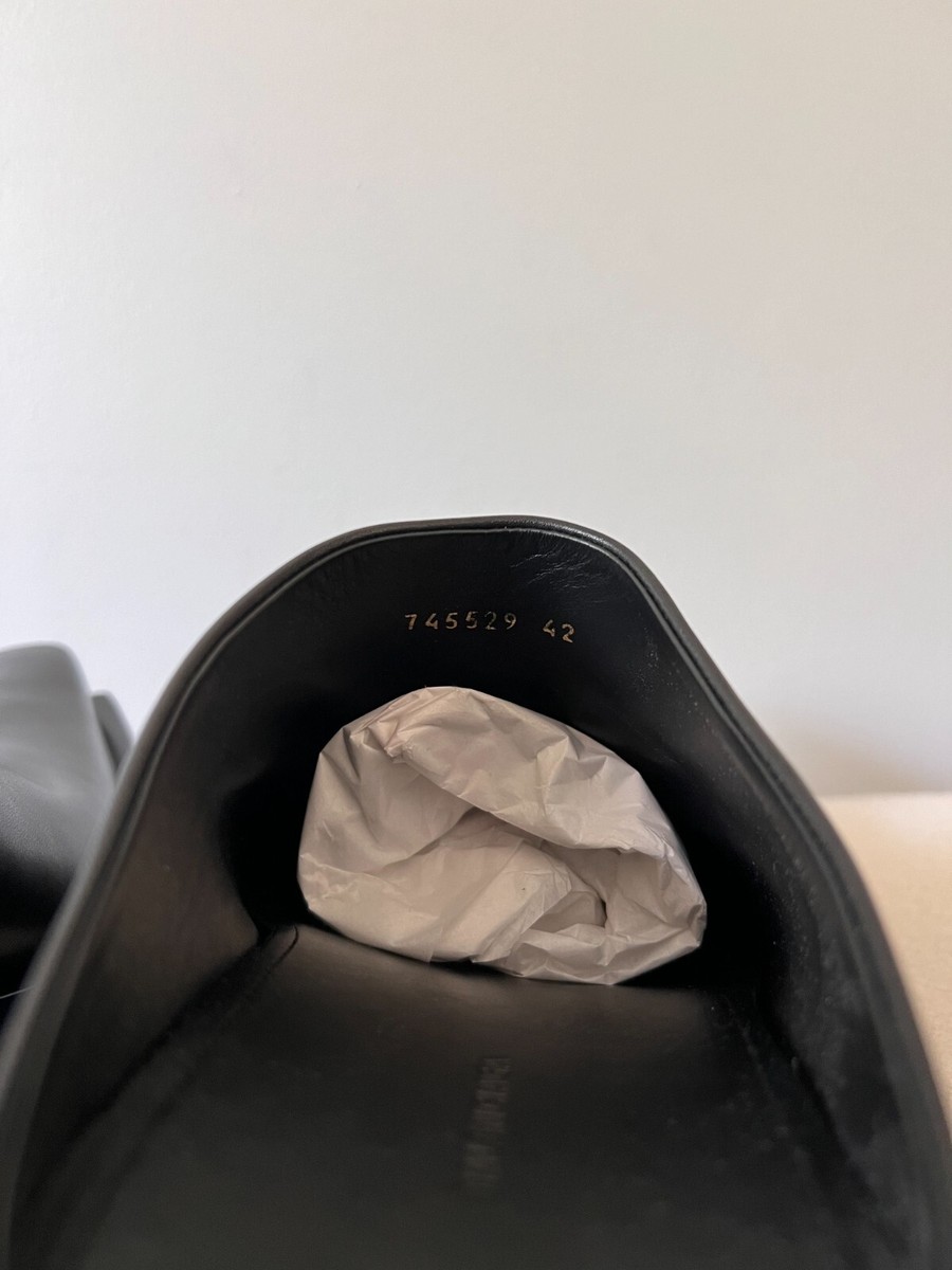 Balenciaga Santiago Mules - Size 42 - Black Calfskin Leather Balenciaga Santiago Mules - Size 42 - Black Calfskin Leather