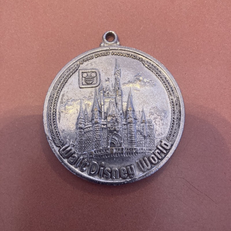 Walt Disney World -Bronze Medal - Magic Kingdom 1970s 6 Lands  Medallion Coin
