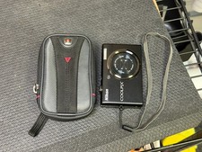 Nikon COOLPIX S570 12MP Digital Camera 5X Zoom Black w/ Case TESTED