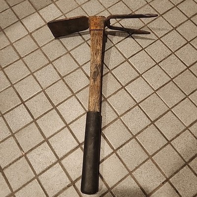 Vintage Antique Pick Axe Tool Railroad Coal Miners Gold Prospector