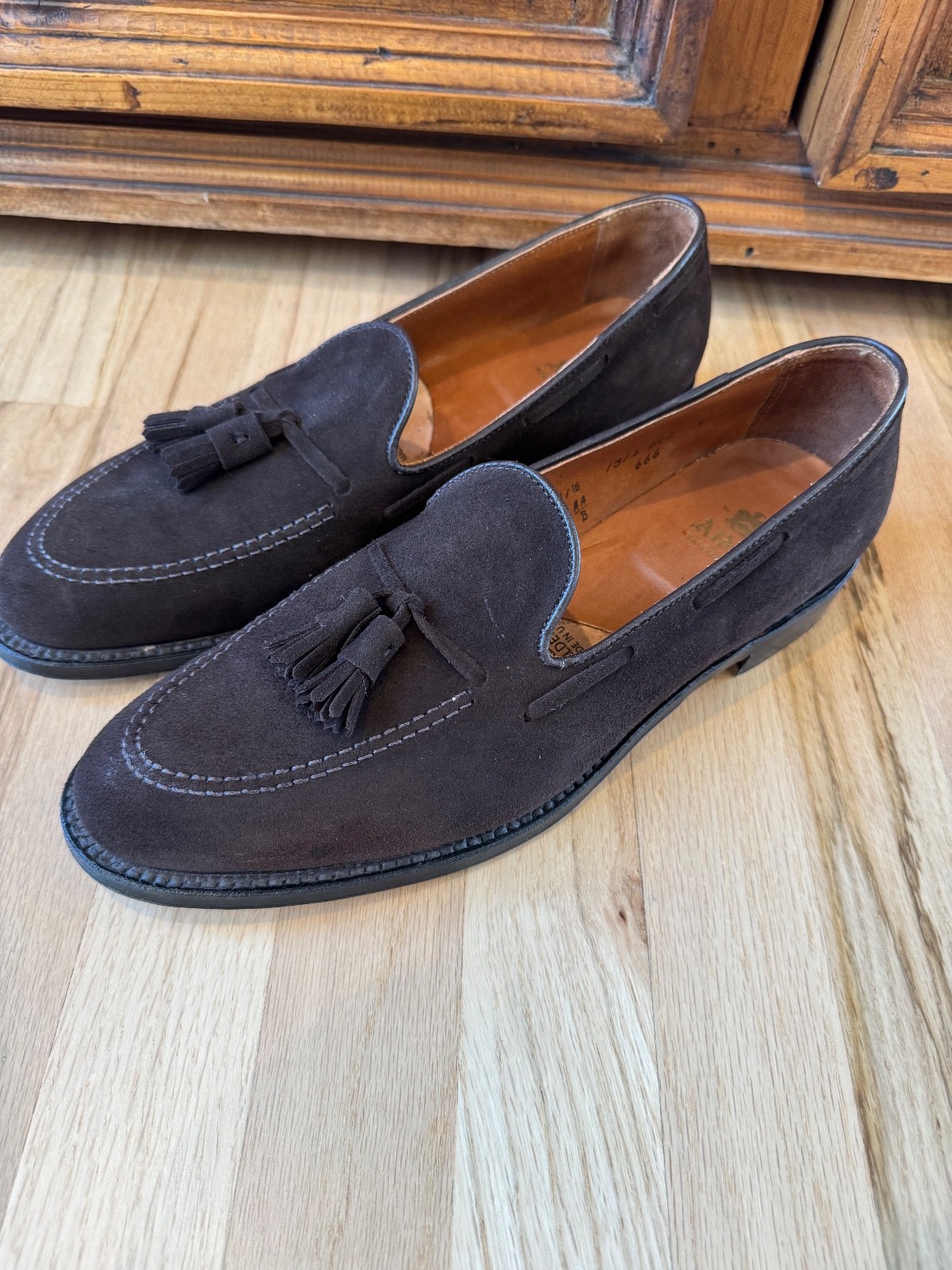 Alden 666 Mocha Kid Suede Tassel Loafer