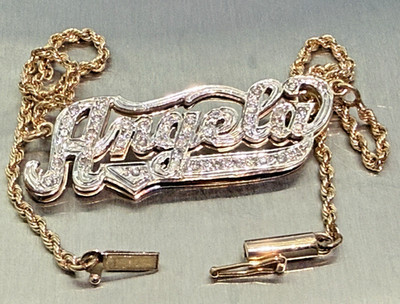 14k Gold 7,8 GRAMM 35 DIAMANTEN 10'' INDIVIDUELLES NAMENSSCHILD FUSSKETTCHEN ''ANGELA'' TRAGBAR