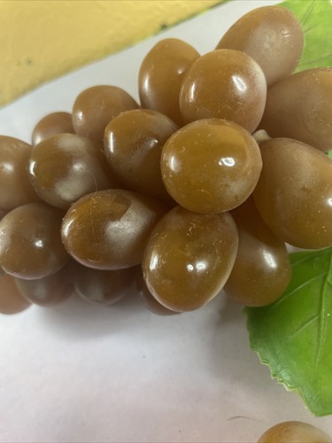 Grape Clusters Vintage Plastic Soft Faux Grapes Fruit Bowl Kitchen Decor - Picture 5 of 5