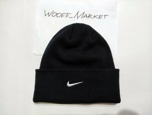 Vintage Nike Swoosh embroidery logo 