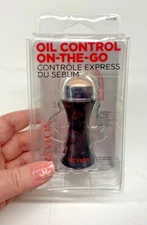 Revlon Oil-Absorbing Volcanic Face Roller On-The-Go Reusable Washable NeW