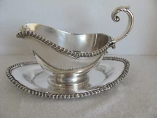Vtg International Silver Co Staffordshire? Silverplate-Gravy Boat w Underplate
