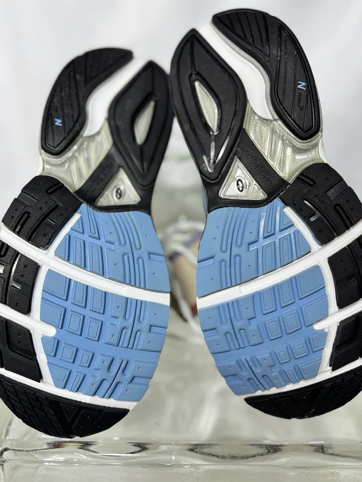 New Balance WR1012MC Women’s 7.5 -Silver/Blue Running Shoes- Made in USA- New - Image 4 of 4