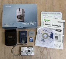 CANON POWERSHOT SD200 DEGITAL ELPH 3.2MP SILV...
