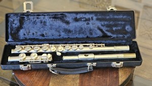 美品USAエルクハート フルート ゲマインハート2SP SilverPlated 美品USAエルクハート フルート ゲマインハート2SP SilverPlated