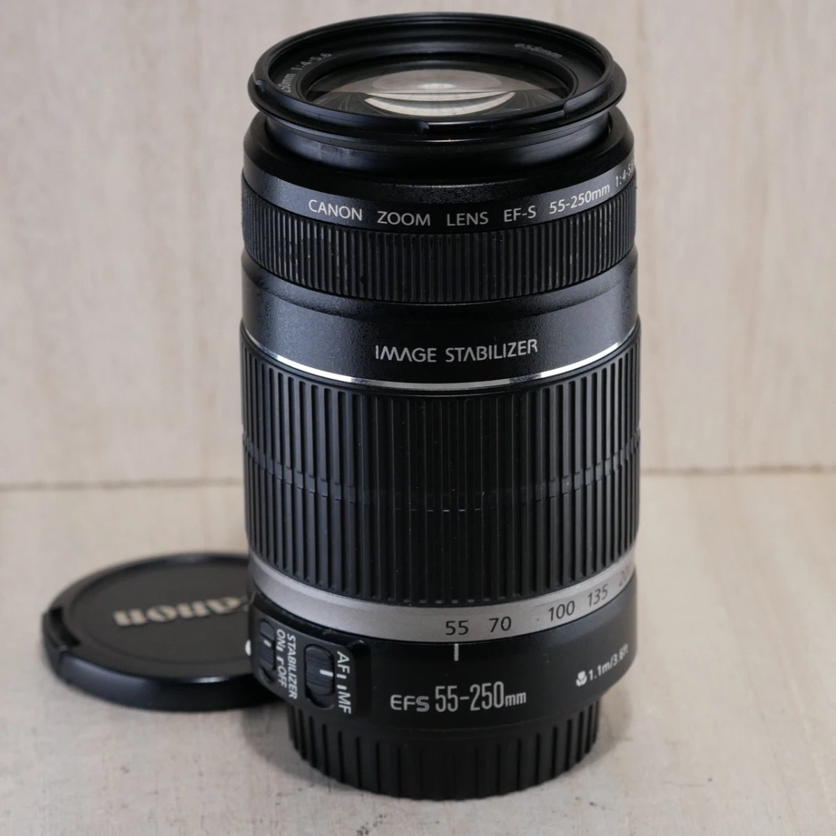 Canon EF-S 55-250mm 1:3.5-5.6 IS II レンズ Canon EF-S 55-250mm f⁄4 