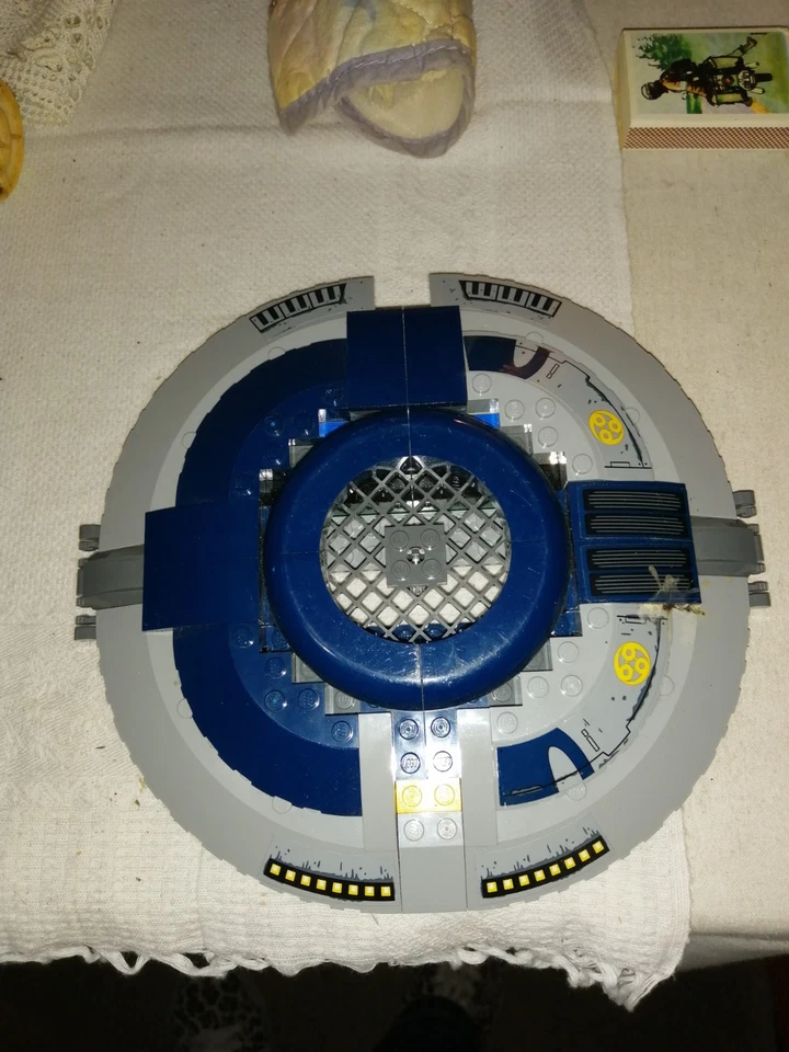 LEGO Star Wars 75233 Droid Gunship, photo 3 sur 4