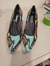 Womens Sz 9 WALKING CRADLES  2in  Heels  Multicolor Snakeskin