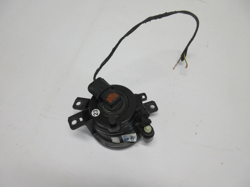 Faro antiniebla pasajero delantero derecho BMW X1 X3 2011-2019 (F25 F48) OEM Foto 3 de 3