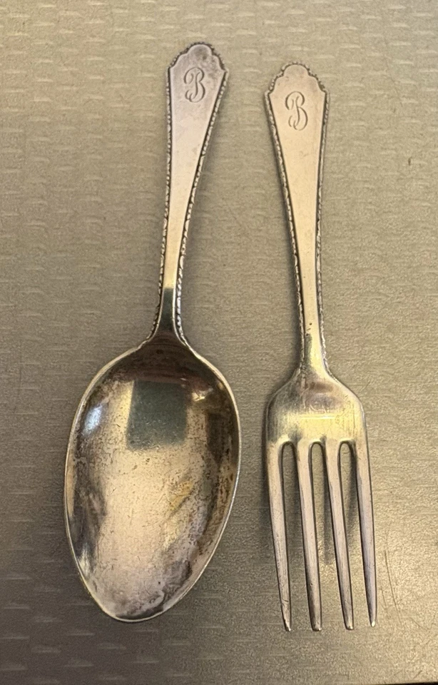 Lunt Sterling Silver William & Mary Baby Toddler Set 2p Spoon Fork 4” monogram B - Image 2 of 4