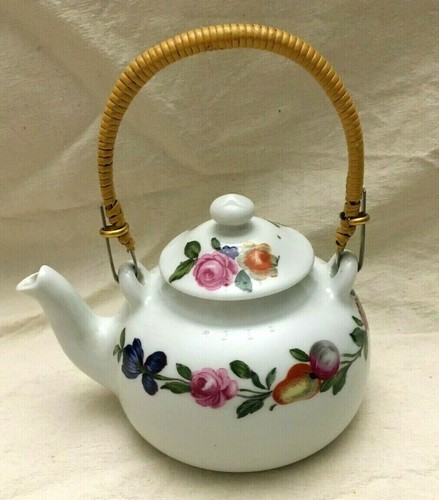 Petite Théière  Porcelaine de Paris décor Les quatre saisons Aluminite Limoges - Imagen 1 de 6