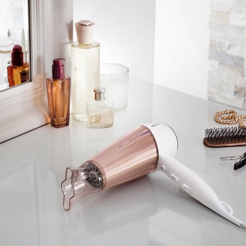 Philips HP8280 Moisture Protect/Hydration Ionic Hair Dryer w/Diffuser/6 Settings - Picture 3 of 8