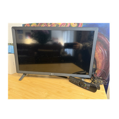 LG 24LQ520S-PU 24  HD LED TV Monitor Combo w/ Remote & Roku   Tested Works Great