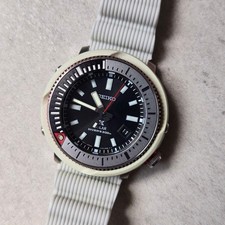SEIKO Prospex Solar 200m Diver Watch Negro Dial Pulsera de malla