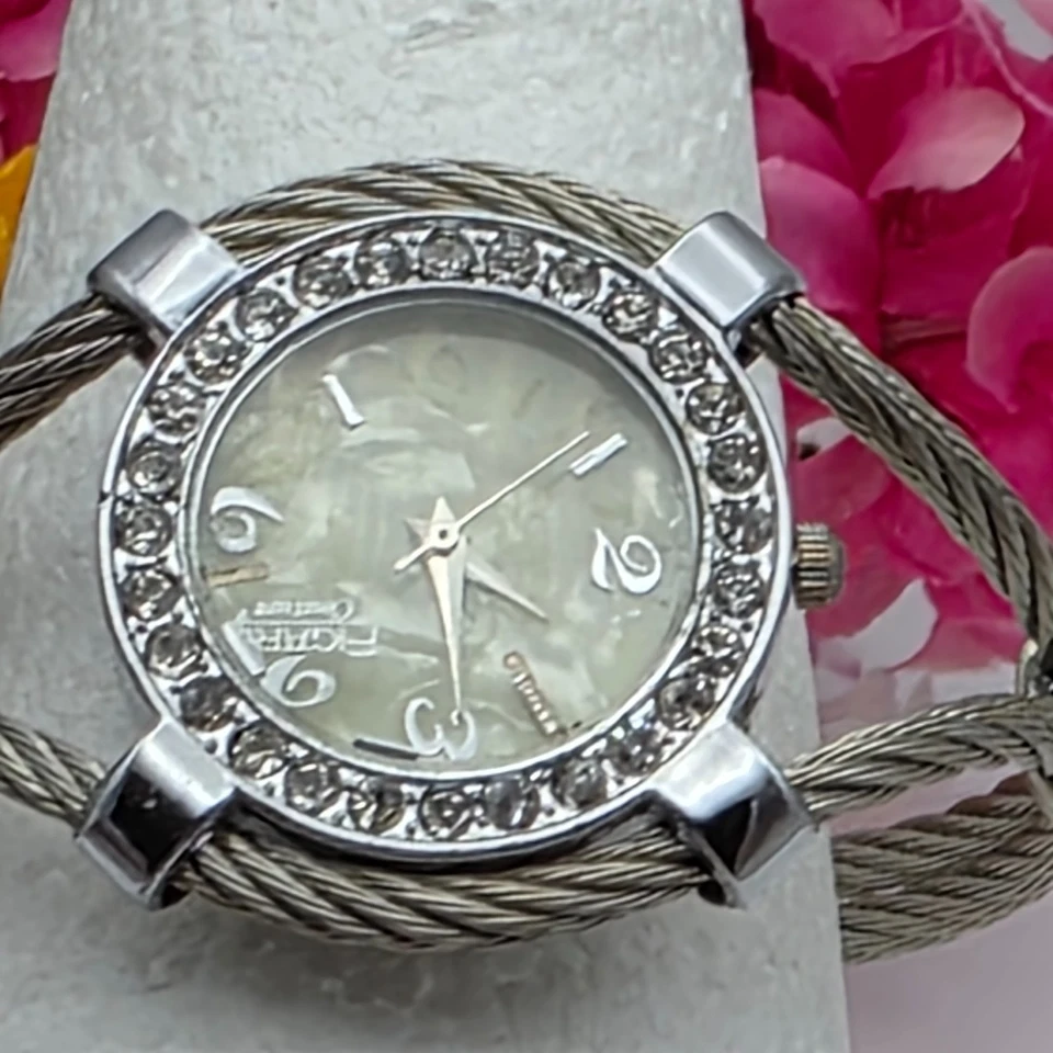 Reloj de puño Figaro Couture tono plata cuerda retorcida 32 mm madreperla vintage Foto 2 de 4