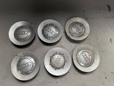 1 x ORIGINAL AUDI TT ALUFELGE NABENDECKEL EINZELN SILBER - 8N0601165D