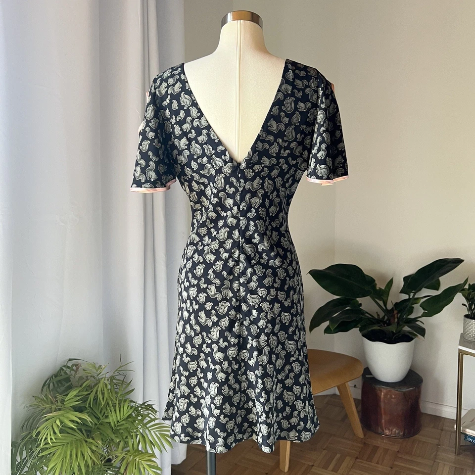 Vestido de seda estampado ardilla Jennifer Nicholson DISEÑADOR Y2K pequeño Foto 4 de 4