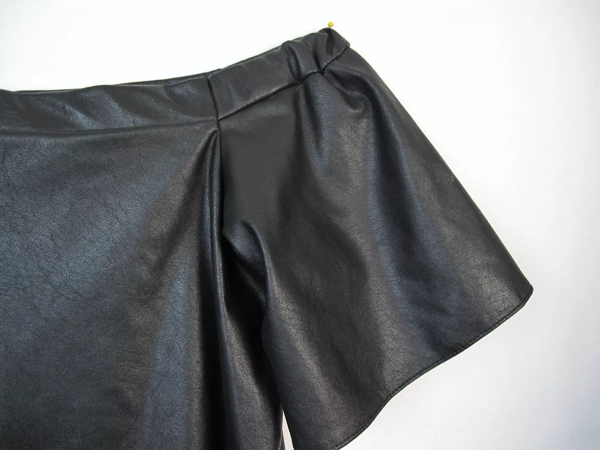 Bailey 44 leather top top