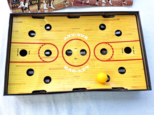 Vintage 1970 BAS-KET~Cadaco Board Game~Real Basketball In Miniature~Complete~165 - Picture 12 of 15