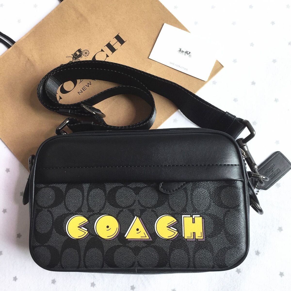 Coach F72923 Pacman Collaboration PVC Leather Shoulder Bag Coach F72923 Pacman Collaboration PVC Leather Shoulder Bag