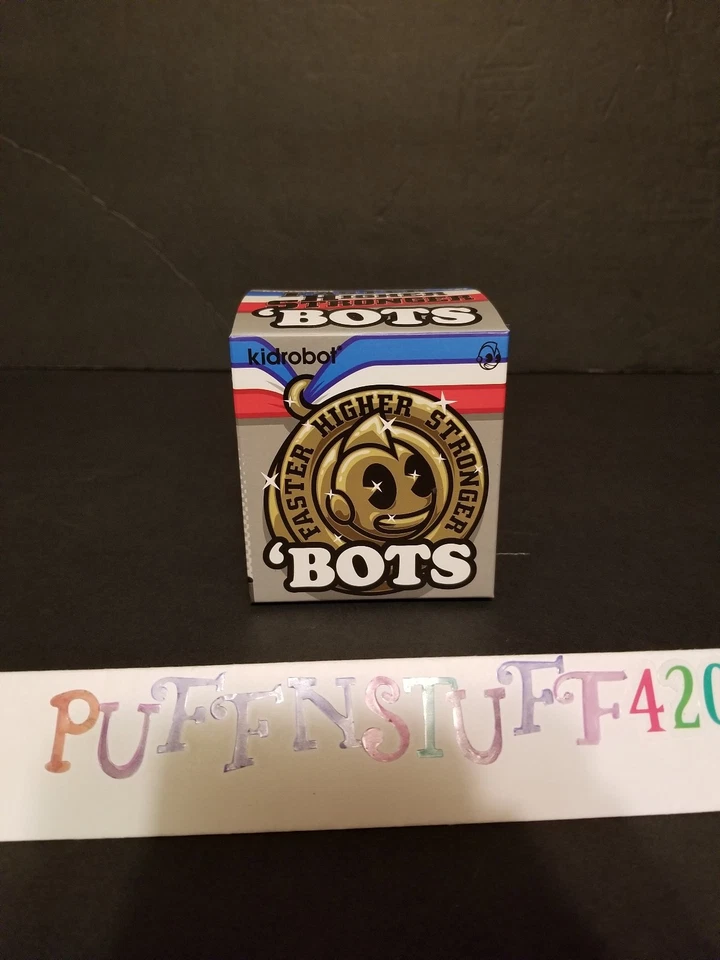 KIDROBOT FASTER HIGHER STRONGER BOTS 3"  2012 Olympic Games  LE of 2012  - Image 2 of 4