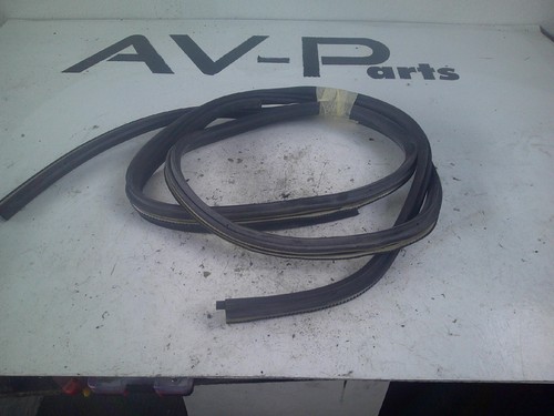 Original VW T4 Türdichtgummi Tür Dichtgummi vorn rechts