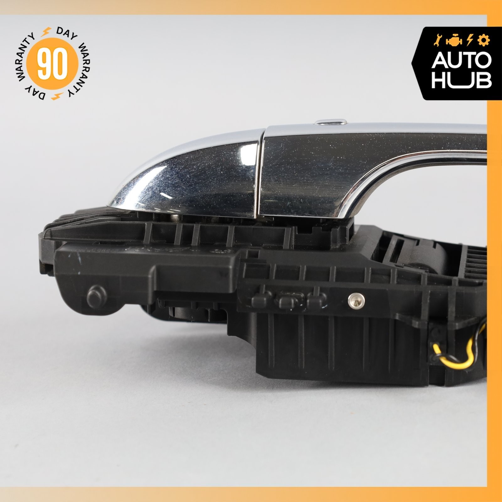 14-21 Maserati Ghibli M157 Front Right Passenger Side Exterior Door Handle OEM