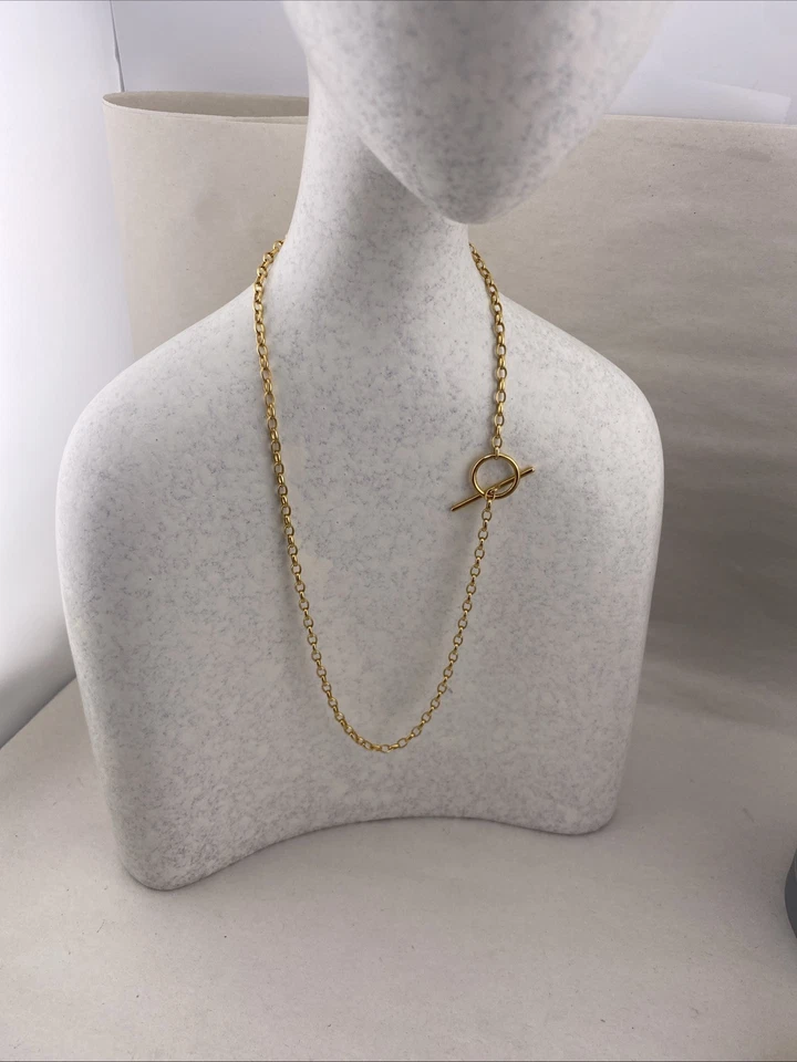 Chocker de ley enchapado en oro delicado de A&M Foto 4 de 4