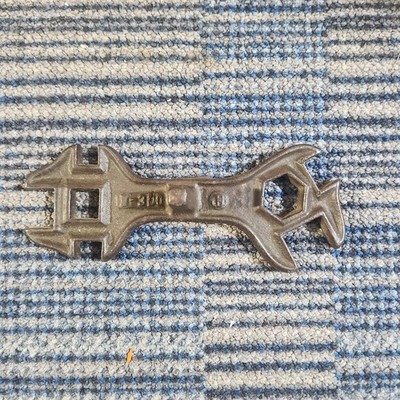 Vintage Van Brunt VANBRUNT D-300 D-380 Farm Implement Wrench John Deere JD