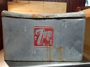 7up vintage cooler