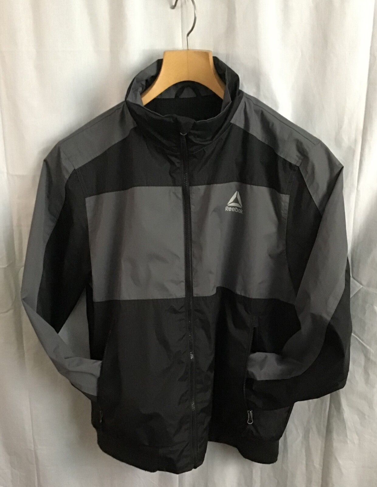 Reebok Men’s black and gray heavy duty windbreaker si… - Gem