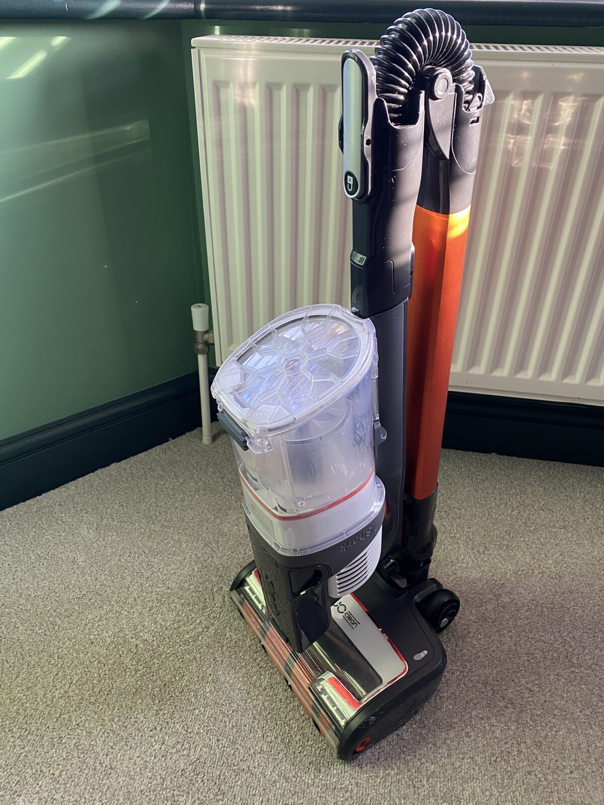 Shark Cordless Stick Vacuum Cleaner (IZ201UK) Anti Hair Wrap Orange