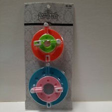Yarnology PomPom Maker 4 Sizes 3.5 CM, 5.5 CM, 7 CM, 9 CM