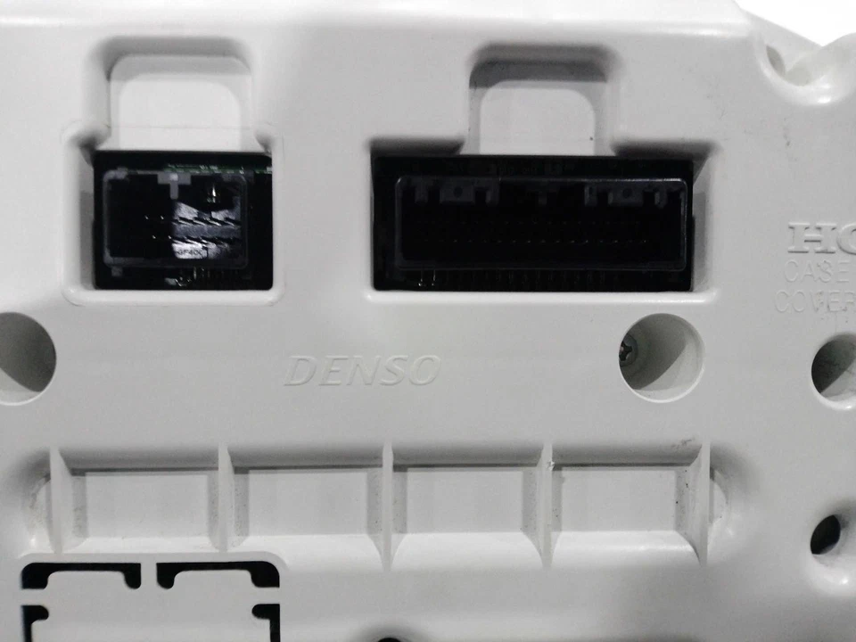 2015 Acura MDX Speedometer Gauge OEM Silver 182K Miles NJ25-22262-556981 - Image 3 of 4